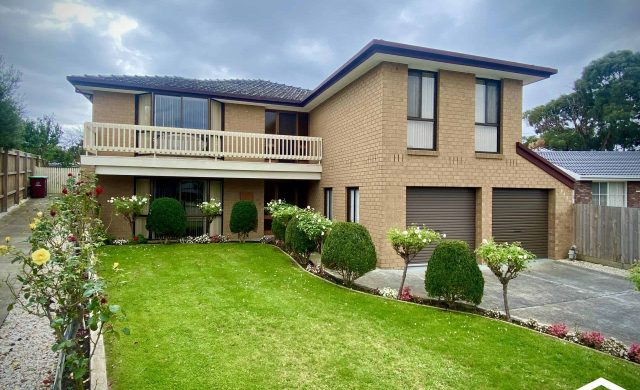 15WoodlandsCrescentNarreWarren
